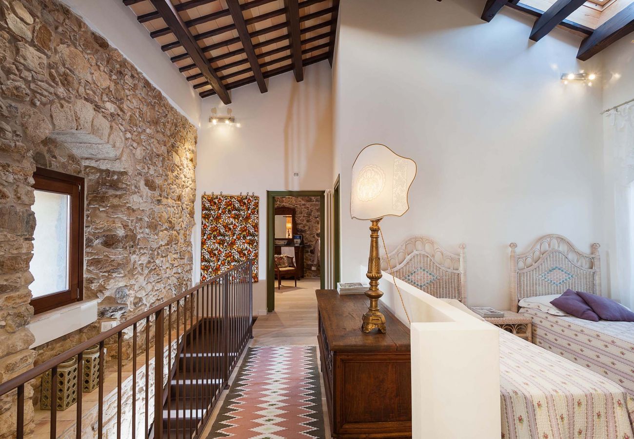 Casa a Buseto Palizzolo - Baglio Maranzano - Marietta Casa a Buseto Palizzolo - Baglio Maranzano - Marietta