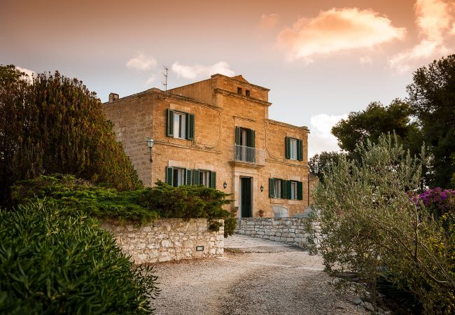 Villa a Paceco - Corte del Sale Villa a Paceco - Corte del Sale