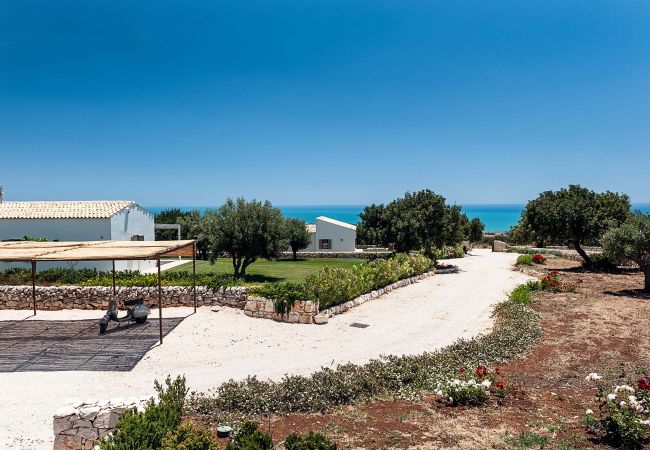 Villa a Scicli - Isla Verde - Carrubi