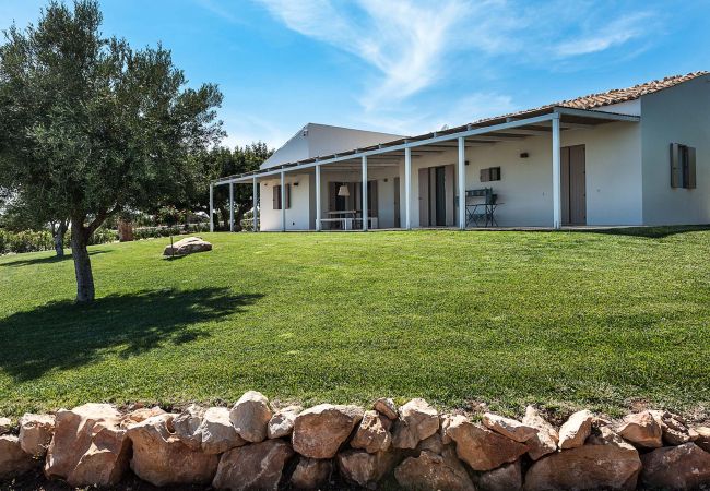 Villa a Scicli - Isla Verde - Carrubi Villa a Scicli - Isla Verde - Carrubi