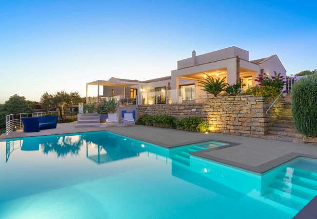 Villa a Buseto Palizzolo - Tangi Villa a Buseto Palizzolo - Tangi