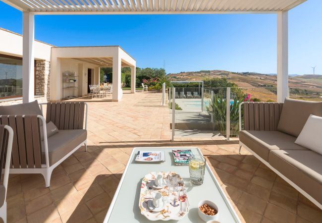 Villa a Buseto Palizzolo - Tangi Villa a Buseto Palizzolo - Tangi