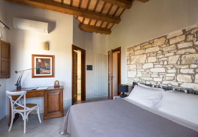 Villa a Buseto Palizzolo - Tangi Villa a Buseto Palizzolo - Tangi