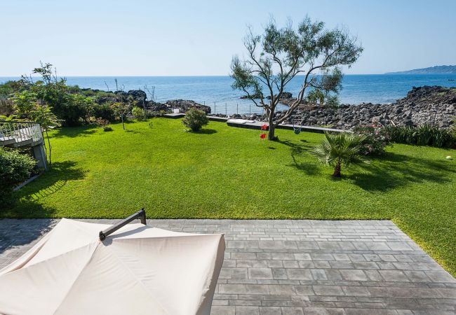 Appartamento a Stazzo - Villa Galatea - Lampara Appartamento a Stazzo - Villa Galatea - Lampara