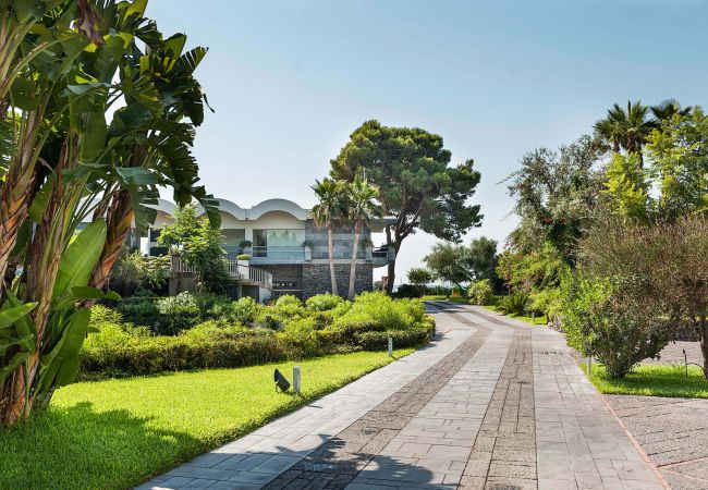 Appartamento a Stazzo - Villa Galatea - Lampara Appartamento a Stazzo - Villa Galatea - Lampara