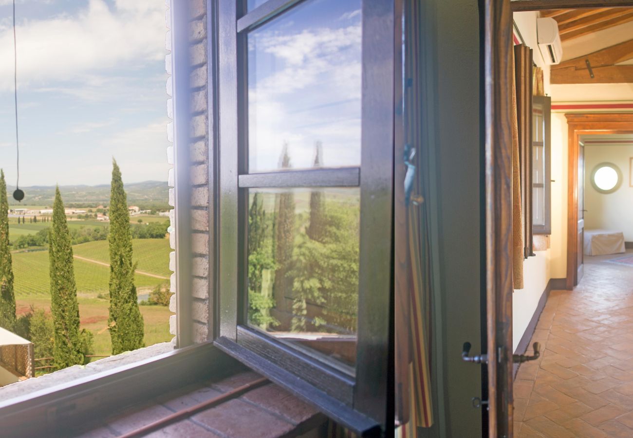 Appartamento a Cinigiano - Typical Stone House looking Banfi Wineries Appartamento a Cinigiano - Typical Stone House looking Banfi Wineries