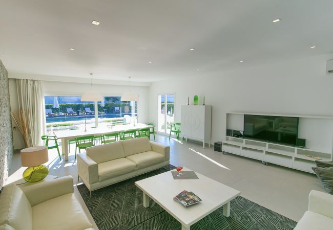 Villa a Siracusa - Villa Laura Villa a Siracusa - Villa Laura