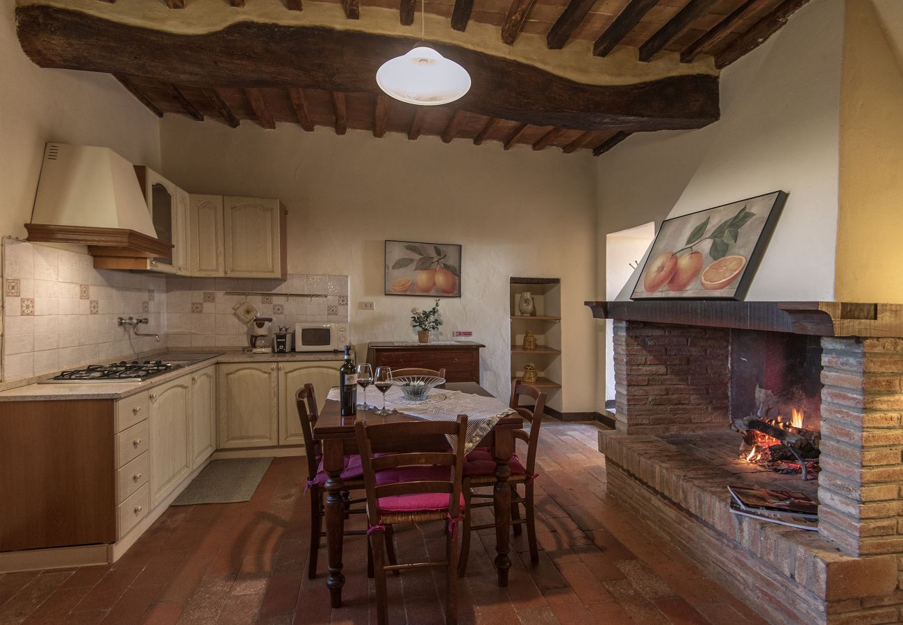 Appartamento a Castellina in Chianti - La Grotta della Rocca in Chianti Appartamento a Castellina in Chianti - La Grotta della Rocca in Chianti