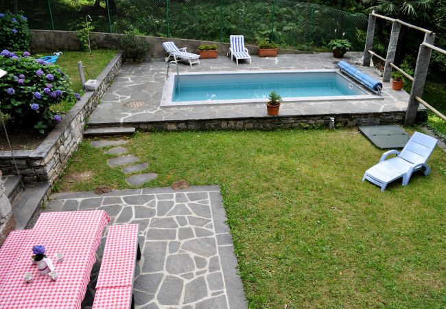 Casa rurale a Lelgio - Typical, Romantic Tessiner Cottage Casa rurale a Lelgio - Typical, Romantic Tessiner Cottage