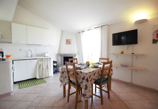 Appartamento a Sperlonga - holidaycasa Romano - Vacanza nel cuore di Sperlong Appartamento a Sperlonga - holidaycasa Romano - Vacanza nel cuore di Sperlong
