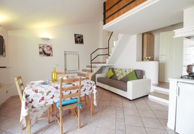Appartamento a Sperlonga - holidaycasa Romano - Vacanza nel cuore di Sperlong Appartamento a Sperlonga - holidaycasa Romano - Vacanza nel cuore di Sperlong