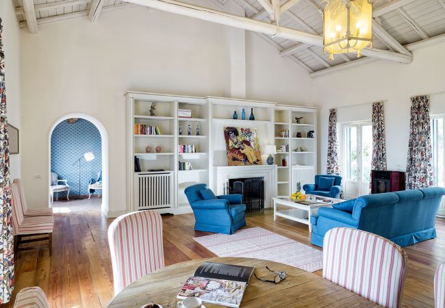 Villa a Trecastagni - La Capinera Villa a Trecastagni - La Capinera