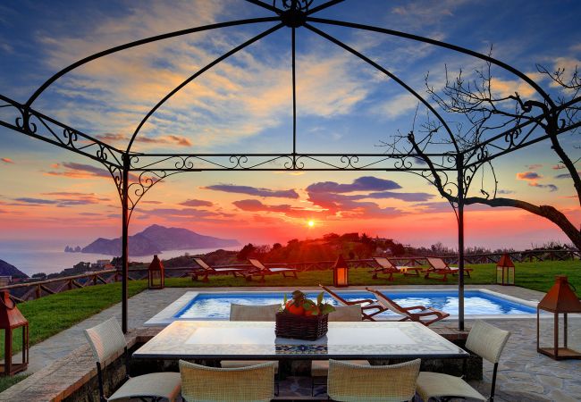 Villa a Massa Lubrense - Casa del Capitano Villa a Massa Lubrense - Casa del Capitano