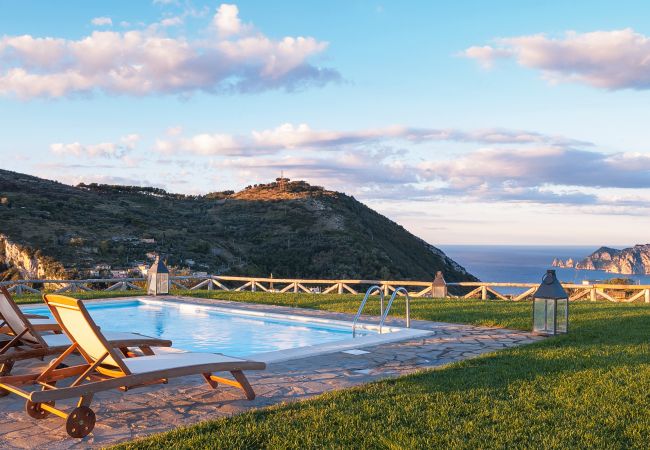 Villa a Massa Lubrense - Casa del Capitano Villa a Massa Lubrense - Casa del Capitano