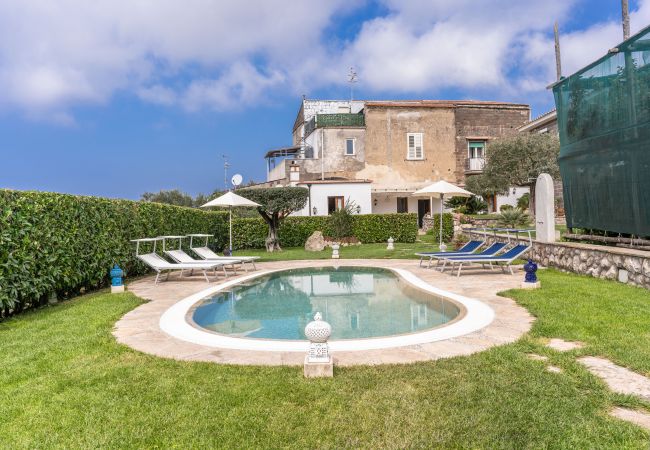 Villa a Massa Lubrense - Villa Mimosa Villa a Massa Lubrense - Villa Mimosa