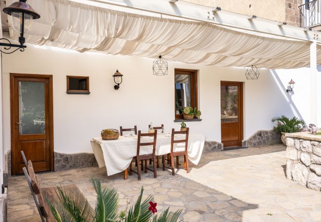 Villa a Massa Lubrense - Villa Mimosa Villa a Massa Lubrense - Villa Mimosa