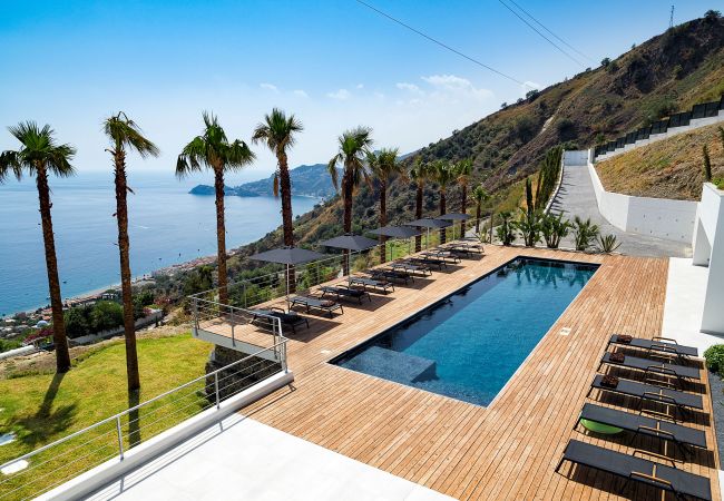 Villa a Letojanni - Villa Alexandra Villa a Letojanni - Villa Alexandra