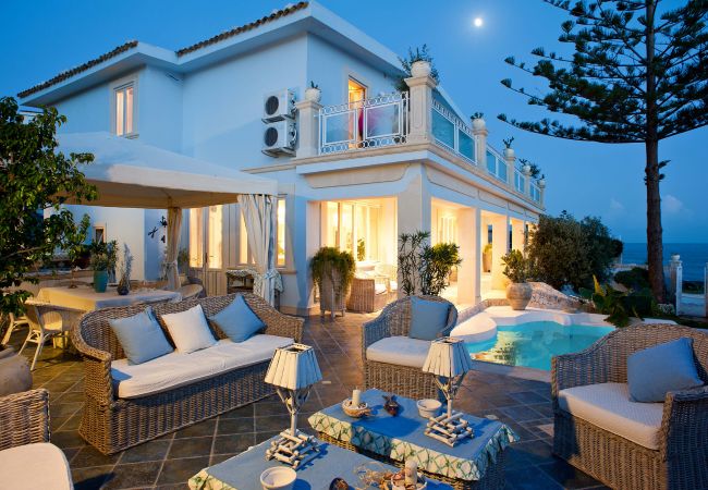 Villa a Siracusa - Villa Antares Villa a Siracusa - Villa Antares