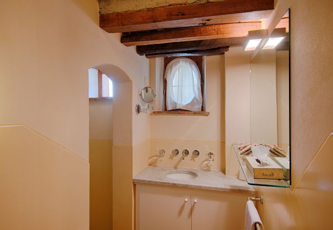 Appartamento a Panzano - Luxury Chianti with 2 Bedrooms in Panzano Chianti Appartamento a Panzano - Luxury Chianti with 2 Bedrooms in Panzano Chianti