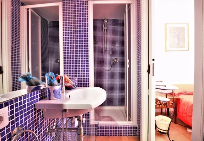 Appartamento a Sperlonga - Holidaycasa Brandy-Con terrazzo sul mare Appartamento a Sperlonga - Holidaycasa Brandy-Con terrazzo sul mare