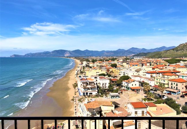 Appartamento a Sperlonga - Holidaycasa Brandy-Con terrazzo sul mare Appartamento a Sperlonga - Holidaycasa Brandy-Con terrazzo sul mare