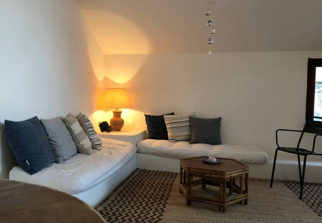 Appartamento a Sperlonga - holidaycasa Mirella - Nel cuore del centro storico Appartamento a Sperlonga - holidaycasa Mirella - Nel cuore del centro storico