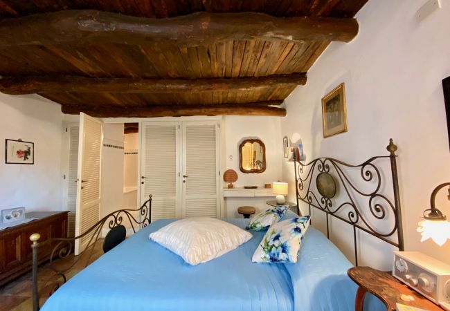 Appartamento a Sperlonga - holidaycasa Mirella - Nel cuore del centro storico Appartamento a Sperlonga - holidaycasa Mirella - Nel cuore del centro storico