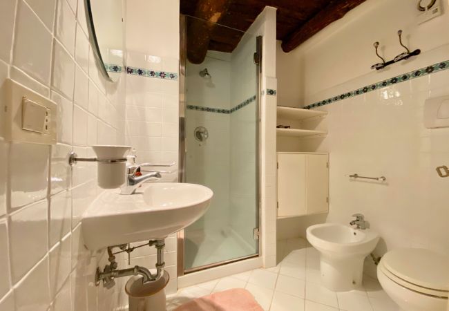 Appartamento a Sperlonga - holidaycasa Mirella - Nel cuore del centro storico Appartamento a Sperlonga - holidaycasa Mirella - Nel cuore del centro storico