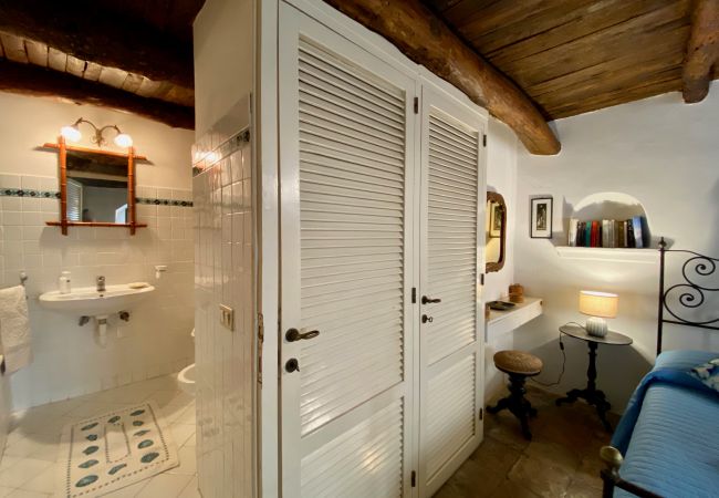 Appartamento a Sperlonga - holidaycasa Mirella - Nel cuore del centro storico Appartamento a Sperlonga - holidaycasa Mirella - Nel cuore del centro storico