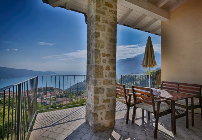  a Tignale - BnB Borgo le Vigne - La Vinaccia