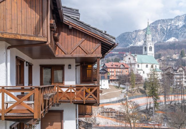 Casa a Cortina d´Ampezzo - Cortina Lodge Stunning View R&R Casa a Cortina d´Ampezzo - Cortina Lodge Stunning View R&R