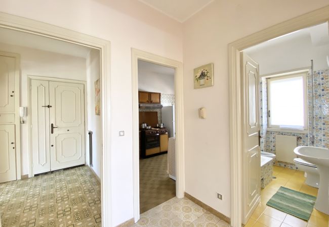 Appartamento a Sperlonga - holidaycasa Clorinda - Garage e giardino a 200 mt Appartamento a Sperlonga - holidaycasa Clorinda - Garage e giardino a 200 mt