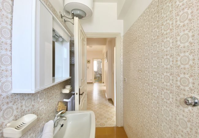 Appartamento a Sperlonga - holidaycasa Clorinda - Garage e giardino a 200 mt Appartamento a Sperlonga - holidaycasa Clorinda - Garage e giardino a 200 mt