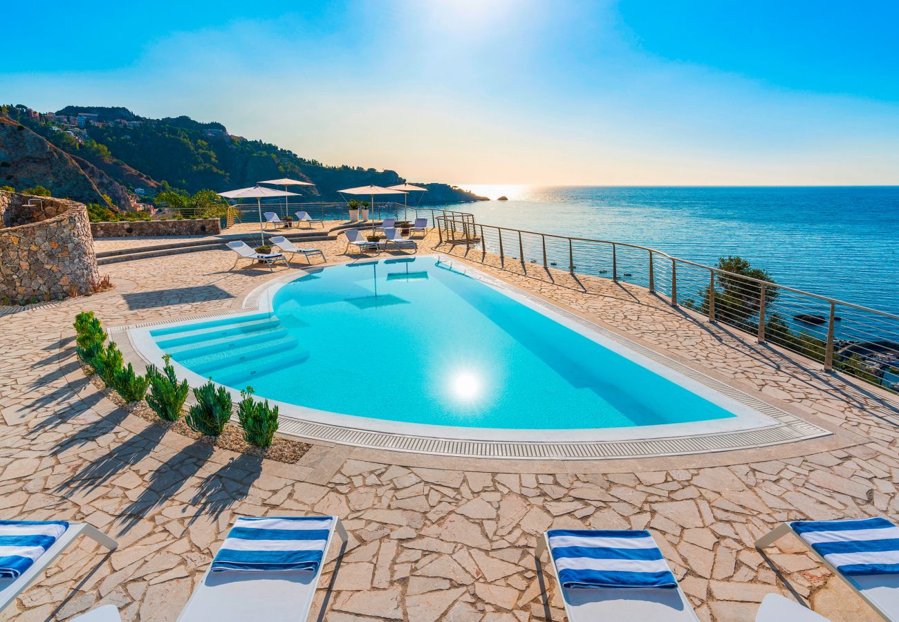 Villa a Giardini-Naxos - Baya Bella