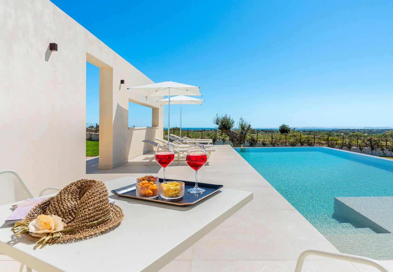 Villa a Rosolini - Villa Mora