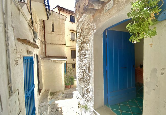  a Sperlonga - holidaycasa Luna - Torre a 300 mt dal mare