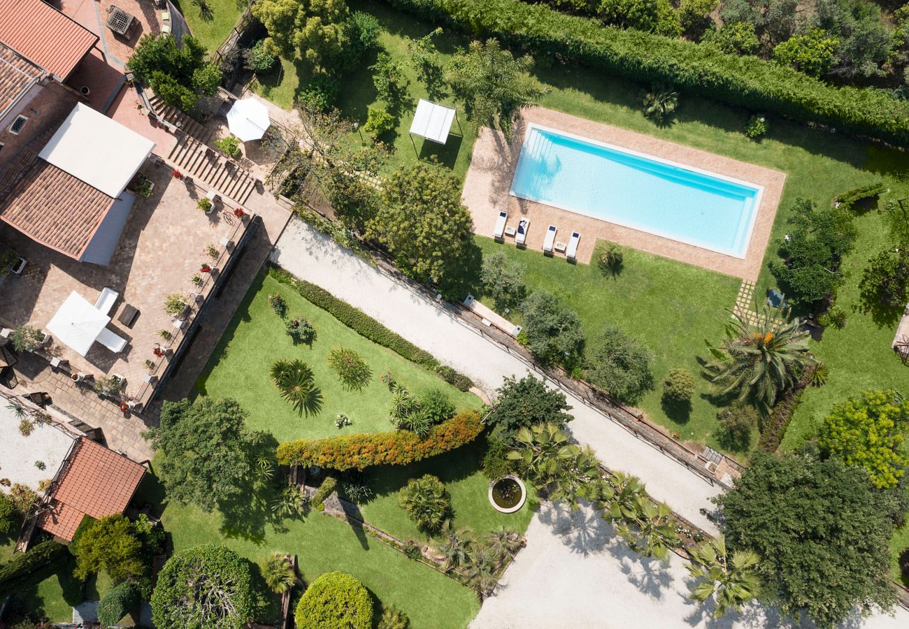 Villa a Santa Maria la Stella - Saracina