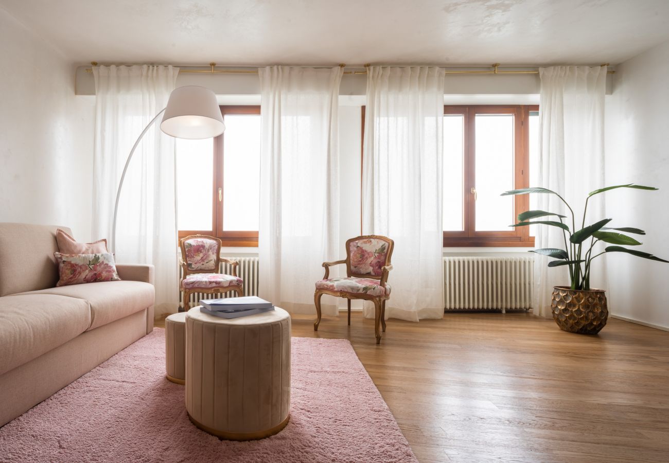 Appartamento a Venezia - Venetian Palace Mauve Apartment on the Grand Canal