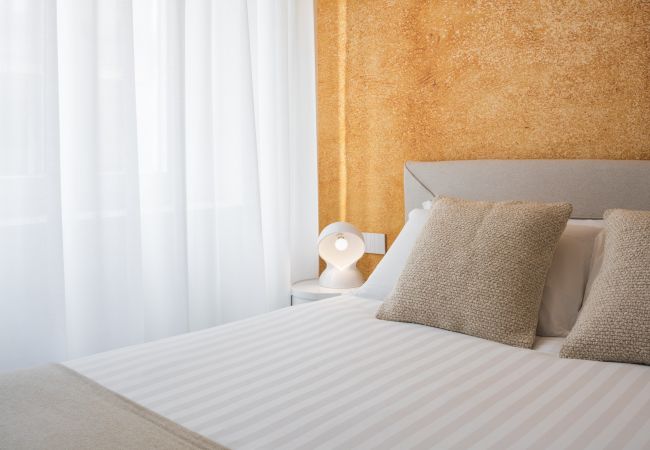 Appartamento a Milano - San Babila Design Apartment R&R Appartamento a Milano - San Babila Design Apartment R&R