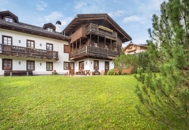 Appartamento a Cortina d´Ampezzo - Elegant Tablà with Garden R&R Appartamento a Cortina d´Ampezzo - Elegant Tablà with Garden R&R