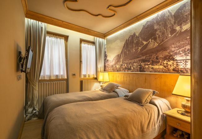 Appartamento a Cortina d´Ampezzo - Elegant Tablà with Garden R&R Appartamento a Cortina d´Ampezzo - Elegant Tablà with Garden R&R