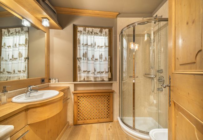 Appartamento a Cortina d´Ampezzo - Elegant Tablà with Garden R&R Appartamento a Cortina d´Ampezzo - Elegant Tablà with Garden R&R