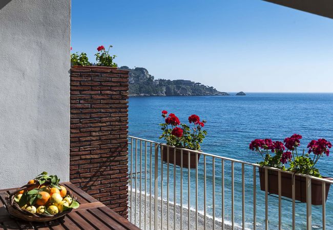 Apartment in Taormina - Alyssa Apartment in Taormina - Alyssa