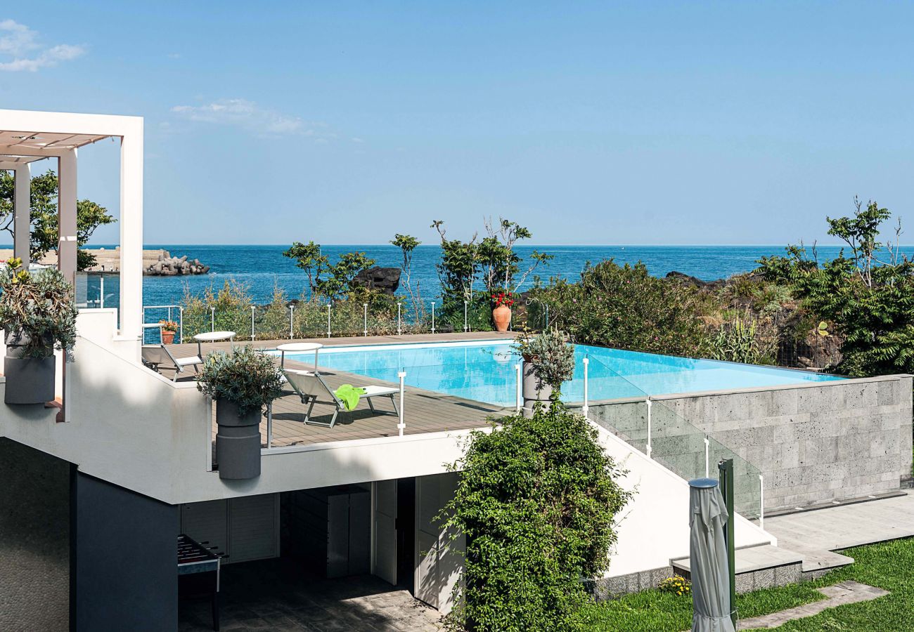 Apartment in Stazzo - Villa Galatea - Corallo Apartment in Stazzo - Villa Galatea - Corallo