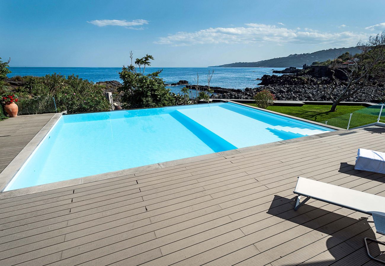 Apartment in Stazzo - Villa Galatea - Corallo Apartment in Stazzo - Villa Galatea - Corallo