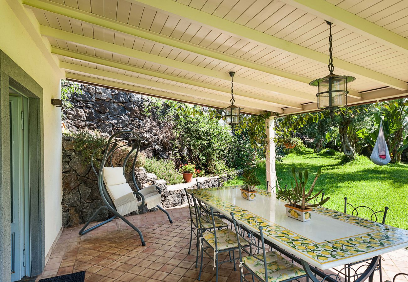 Apartment in Stazzo - Villa Galatea - Casetta Apartment in Stazzo - Villa Galatea - Casetta