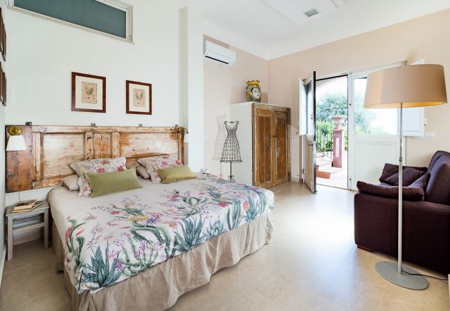 Villa in Milo - Mila Villa in Milo - Mila