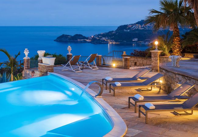 Villa in Letojanni - Buena Vista Villa in Letojanni - Buena Vista