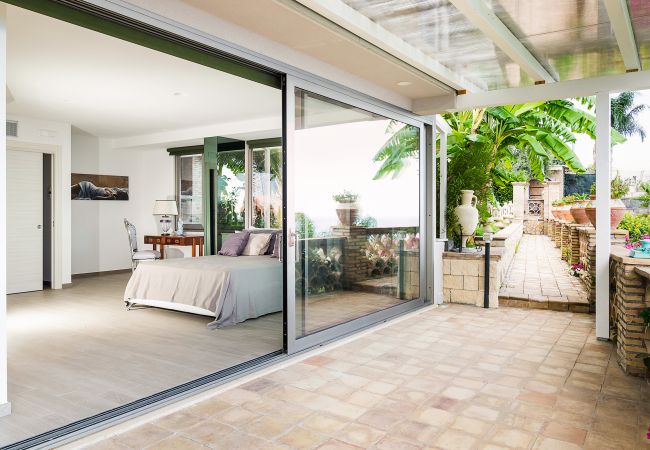 Villa in Letojanni - Buena Vista Villa in Letojanni - Buena Vista