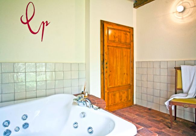 Apartment in Cinigiano - Historic Stone House Casanova Apartment in Cinigiano - Historic Stone House Casanova